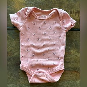 Le Top- Floral Onesie- Used 0-3 Months